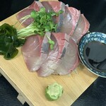 大の地 - ハマチ刺