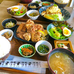 食堂ちある - 鶏唐揚げ定食、チキン南蛮定食