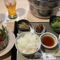 牛刺しと焼肉 仔虎 クリスロード店 - 
