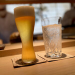 菊鮨 - 生ビールと炭酸水で乾杯