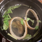 川豊 - 肝吸い
      鰻肝のトゥルンッとした歯応え
      爽やかな苦味、吸い物が滋味深い