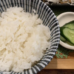 Gorira Shokudou - ご飯ときゅうりの漬物