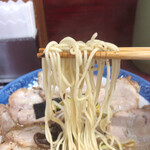 大黒ラーメン - 麺リフト
