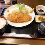 とんかつビストロ 肉のマルコウ - にんにくとんかつ1310円