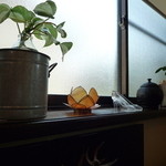 フェーヴ - 飾り棚がわりの窓