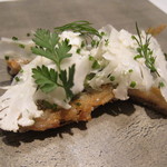 カンテサンス - ワカサギのエスカベッシュ　カリフラワーソース