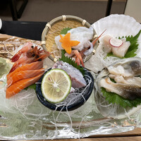 海鮮家 はこだて 本店 - お刺身盛り合わせ