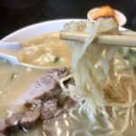 薩摩っ子ラーメン - 下手なリフト