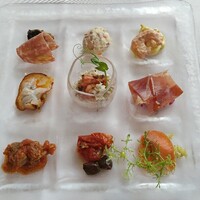 スターゲイト - ９種の一口前菜の取り合わせ、苦手食材変更してもらった前菜です。