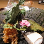 神保町 傳 - 鰆焼き　菜の花や桜の春野菜　雑魚味噌