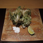 神保町 傳 - 白魚と友人が取る富士山麓の沢の芹の掻揚げ