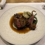 シャントレル - ❽ランド産ピジョンのロースト、ジュのソース、鴨茄子のロースト。骨周りが特に美味かった。