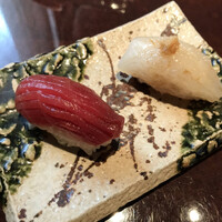 鮨　銀座　鰤門 - 赤身と剣先烏賊　ねっとりとした旨味がたまりません