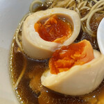 麺尊 RAGE - 味が染み染みの味玉