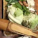 Torishou Takehashi - 鍋の野菜もたっぷり