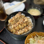 小金家 - 焼き鳥丼定食