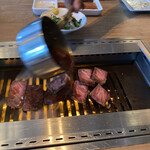 渋谷焼肉 KINTAN - 塊肉のライブパフォーマンス。レアでお願いしました。