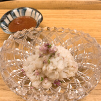 赤坂 菊乃井 - ④鱧の湯引き　梅肉ダレ