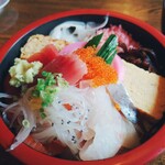 甲寿司 - 海鮮ちらし