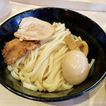 アンダーグラウンド ラーメン 頑者 - 