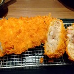 Tonkatsu Shinjuku Saboten Sendai Serubate Rasuten - 麦豚ロースかつ＋とろ旨メンチかつ