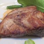 街角グラス - スモーク豚のコンフィ