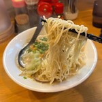 麺場　鶏源 - 麺リフト