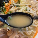 麺場　鶏源 - 鶏白湯スープ