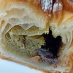 パンやきどころ RIKI - ピスタチオクリームのパイ、これはケーキだ