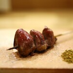 Yakitori Kita - 開いて閉じたチューリップスタイルのはつ