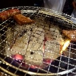 炭火焼肉 吉 - 炭焼き