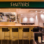 SHUTTERS - 外観