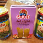 中華そば よしかわ - 帰りに北本の「ルドリ」で、青唐辛子のアチャールと、インドの国民ドリンク「ジャルジーラ」を買って来ました。