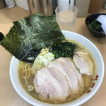 横浜ラーメン 町田家 - 