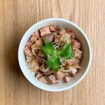 つけそば maren - 豚レアチャーシュー丼