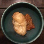 ADI - 【尾長鯛のフリットとトマトのアチャール】