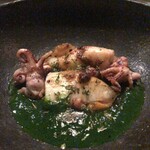 ADI - 【ジンドウイカのソテーとサグ】