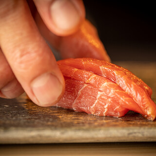 鮨やざわならではの武相鮨をご堪能頂けます