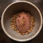 ADI - 【桃のソルベ　スパイスのグラノーラ掛け】