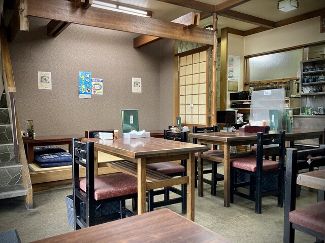 Isamiya Hon Ten photo 5