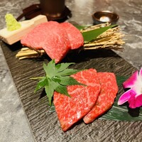 北新地焼肉 きらく - 和牛ハラミと和牛サガリ。お塩、山葵でいただきます！