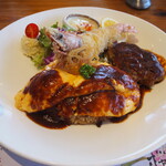 洋食屋桜亭 - スペシャルオムライス（デミグラスソースは自分でかける）
