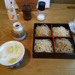 更科 - 料理写真:天ぷら付四色そば