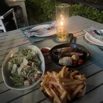 Sea Salt Lounge & Grill - 