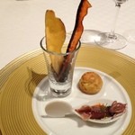 ラ・ブリック - アミューズ