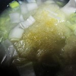 住吉厚高商店 - 松山揚とネギだけの味噌汁です