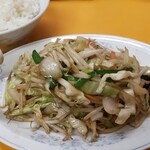 中華料理 ポパイ - ズームイン