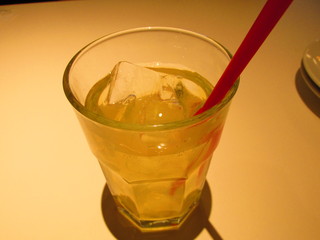 スワン食堂 - アイス煎茶レモングラス
