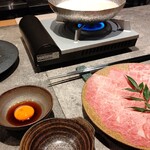 A5和牛肉料理専門店 ONIQUE TOKYO - ミスジ・シキンボ・ザブトンの白湯出汁しゃぶしゃぶ