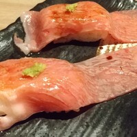 近江うし 焼肉 にくTATSU 青山本店 - 